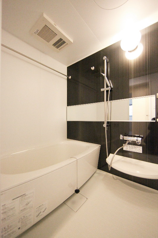 バス・シャワールーム　バスルーム