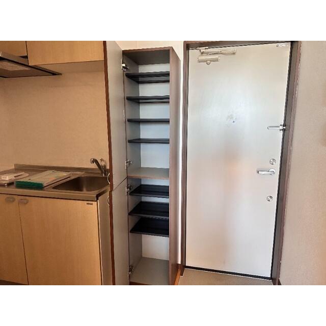 玄関　同間取り：301号室