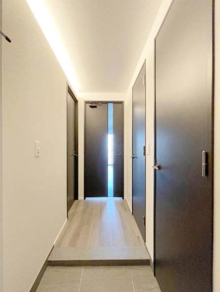 玄関　★玄関、広々スペース★