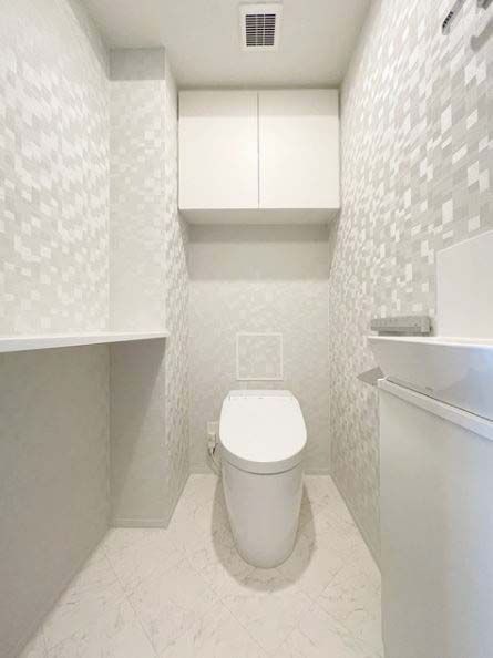 トイレ　★温水洗浄便座★