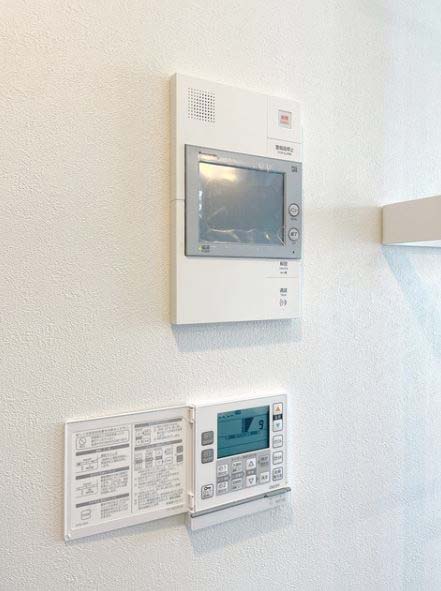 セキュリティ　★モニター付きインターホンで来客時も安心★
