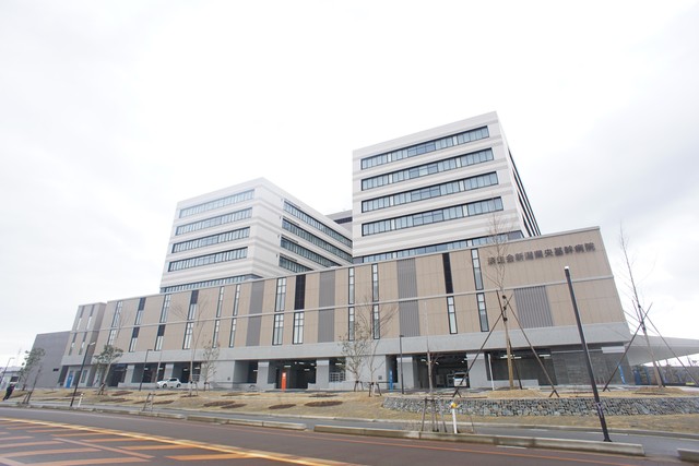 病院　済生会新潟県央基幹病院（病院）まで885m