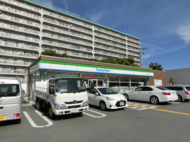 コンビニ　ファミリーマート 北久宝寺一丁目店（コンビニ）まで212m