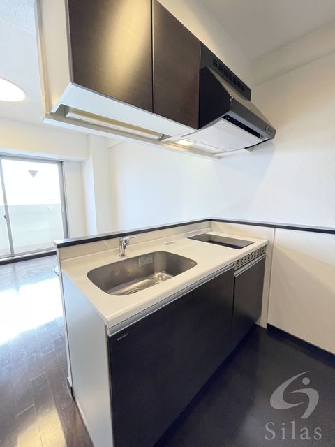 キッチン　反転タイプ