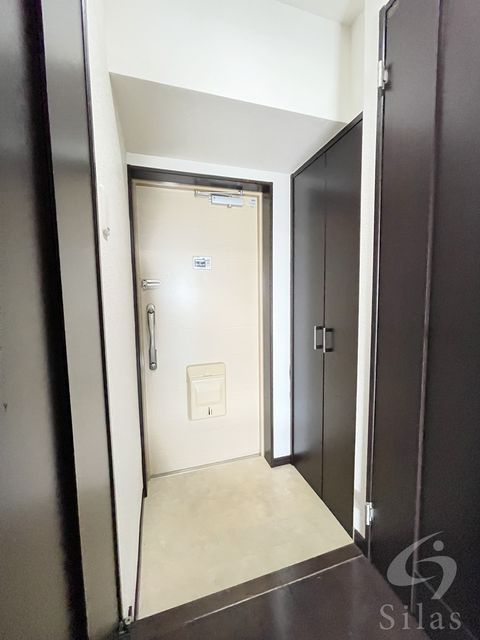 玄関　反転タイプ