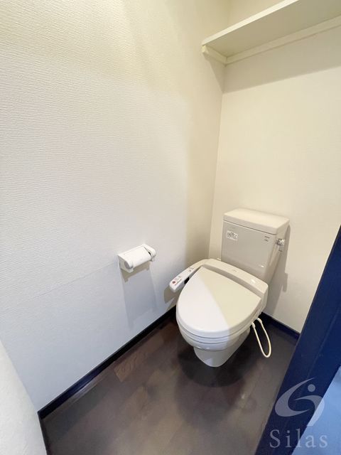 トイレ　反転タイプ