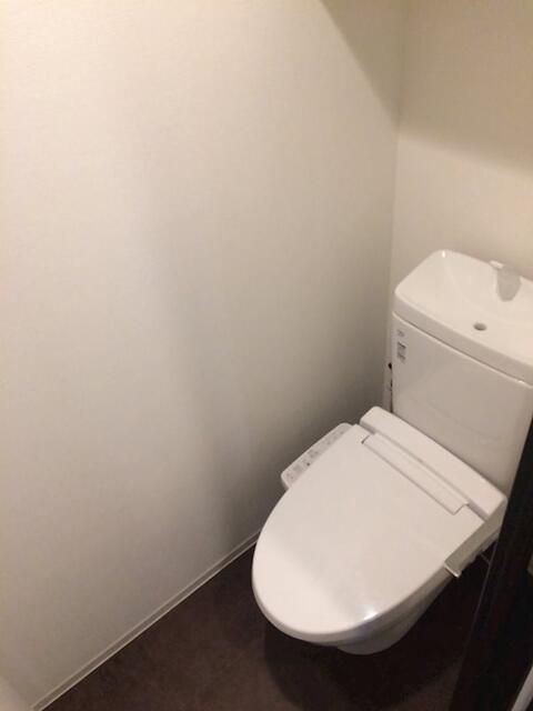 トイレ　別部屋参考写真