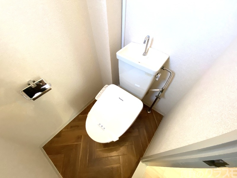 トイレ　冬でも安心の温水暖房便座です！