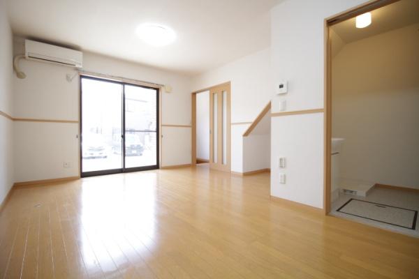 居室・リビング　日当たり良好♪