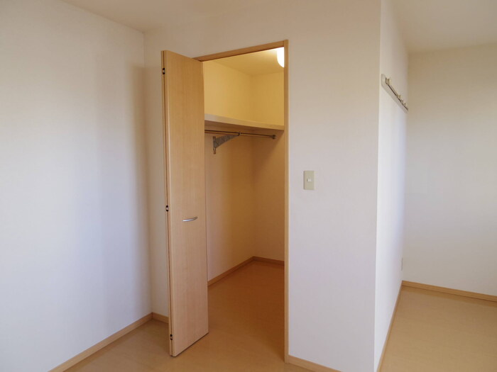 収納　ウォークインクローゼット