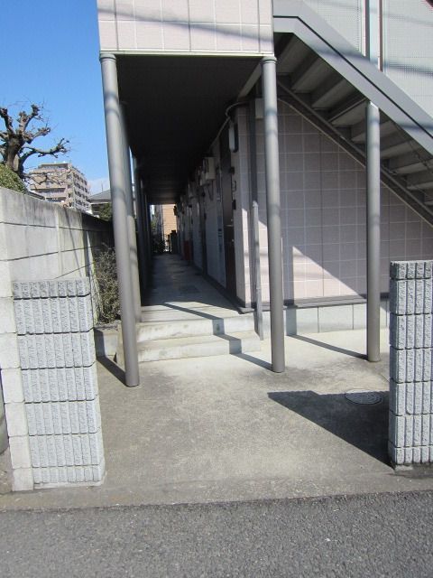 エントランス　★建物入口です★