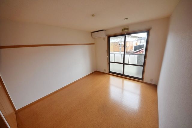 居室・リビング　日当たり良好