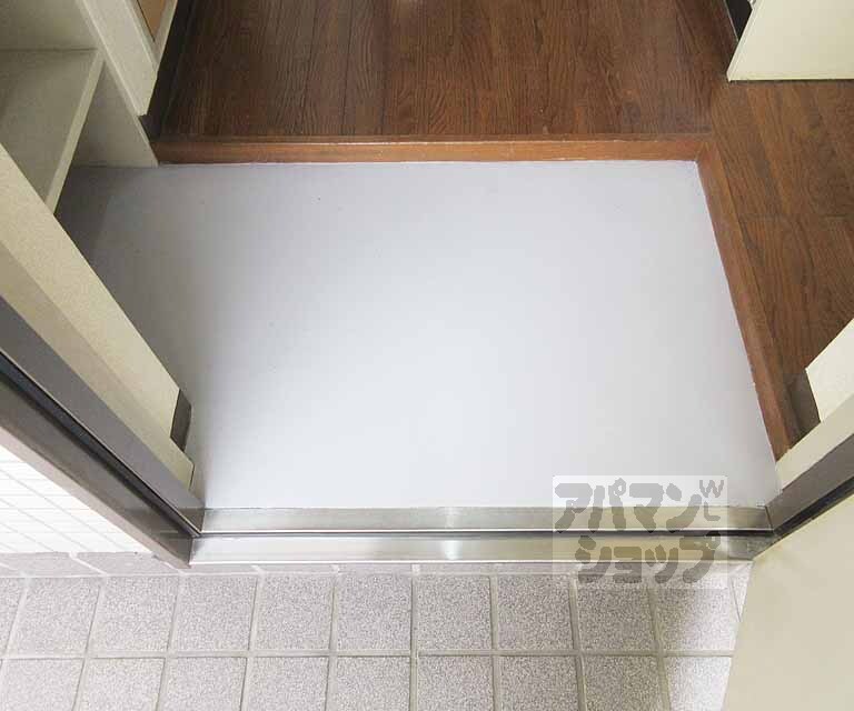 玄関　ちょうど良い広さ！