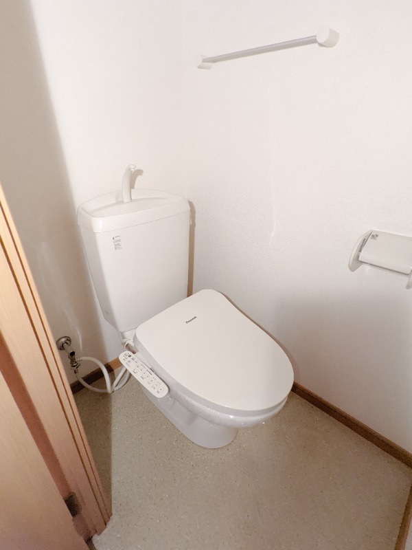 トイレ　図面と現状に相違がある場合には現状を優先