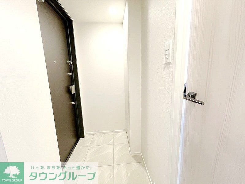 玄関　お問合せは(株)タウンハウジングレジデンス事業部【03-…