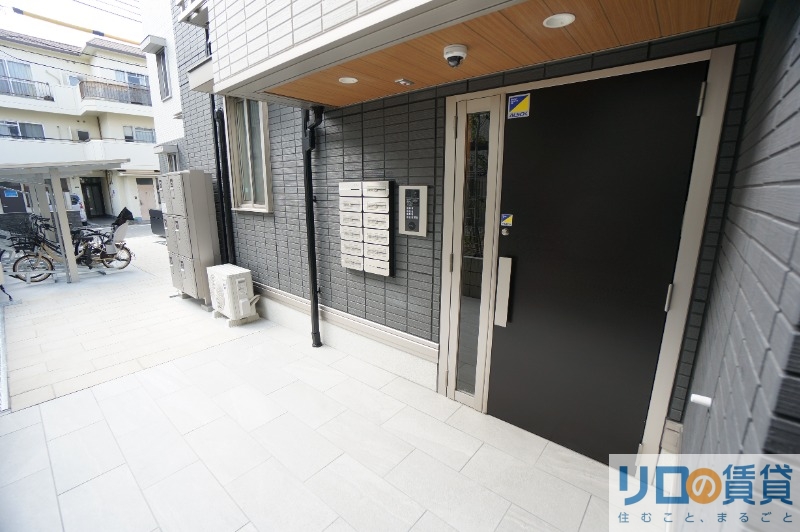 エントランス　※同タイプ参考画像