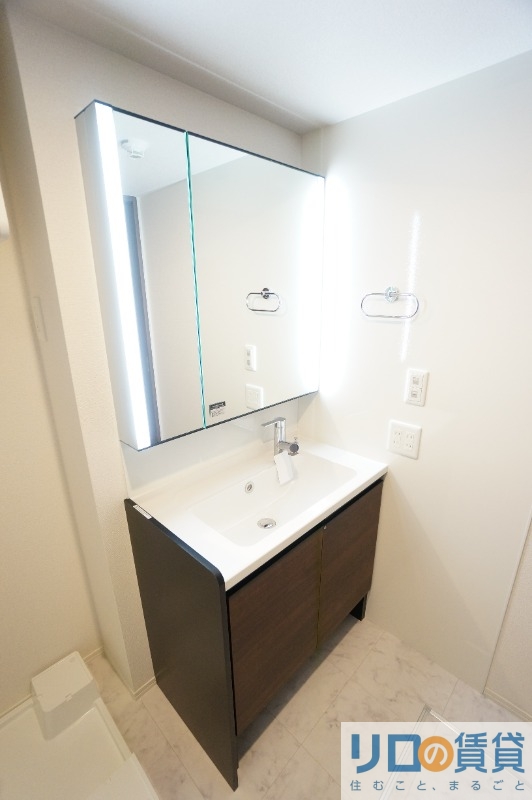 洗面設備　※同タイプ参考画像