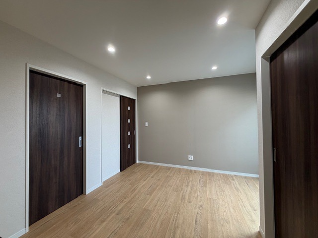 その他　別部屋の参考写真です建築中のお部屋です