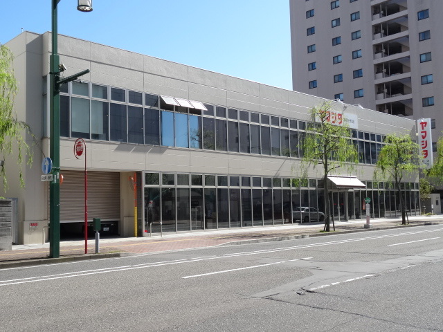 ホームセンター　ヤマシタ新潟古町店ANNEX（ホームセンター）まで806m