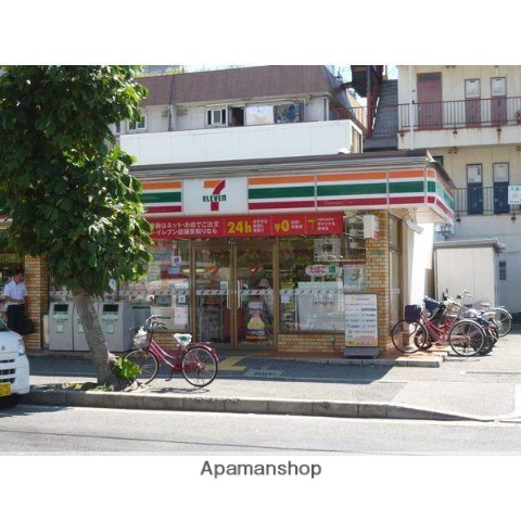 コンビニ　セブンイレブン（コンビニ）まで301m