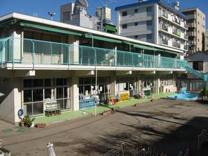 幼稚園・保育園　中野区認可保育園 なかよしの森保育園（幼稚園・保育園）まで1244m
