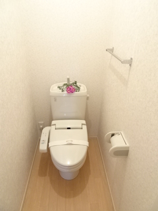 トイレ　※別号室参考写真