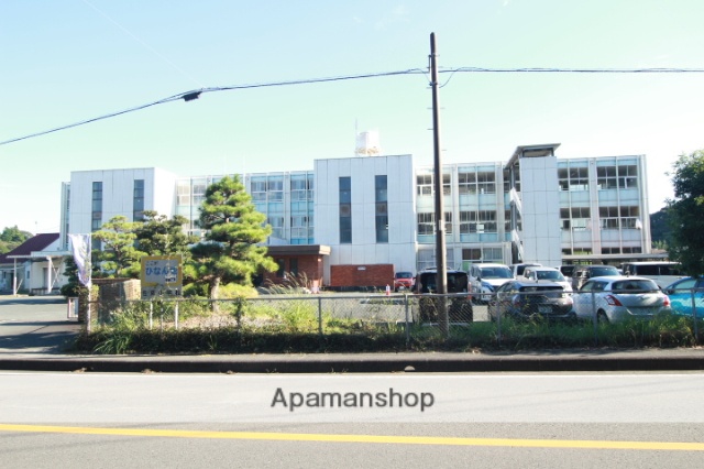 小学校　佐束小学校（小学校）まで413m