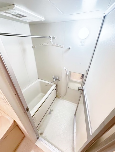 バス・シャワールーム　他の号室の御写真です。