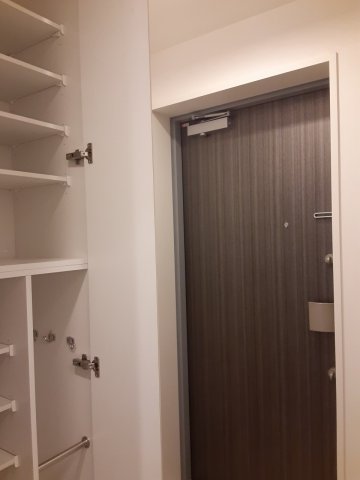 玄関　玄関です。