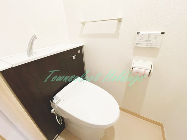 トイレ　清潔感のあるトイレです