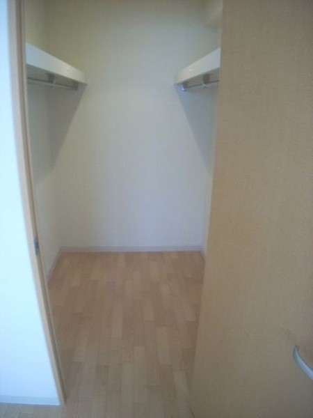 収納　※別号室の写真です