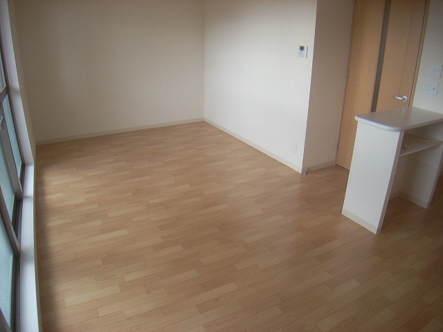 居室・リビング　※別号室の写真です