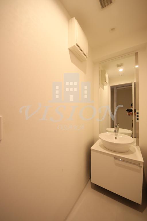 洗面設備　写真は別タイプの間取りです。