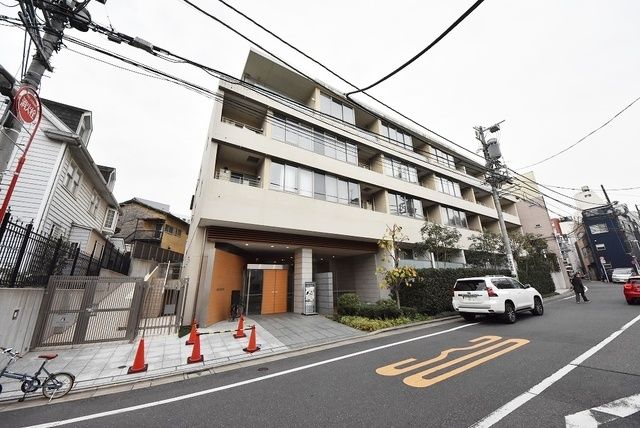 建物外観　代官山BLESS