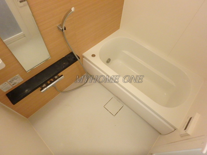 バス・シャワールーム　追焚バス