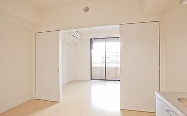 居室・リビング　☆明るい居室☆