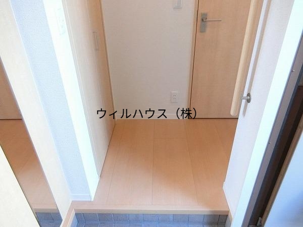 玄関　シューズボックスあり！
