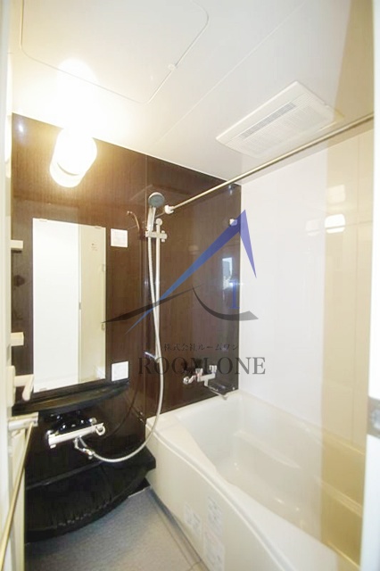 バス・シャワールーム　お風呂です。