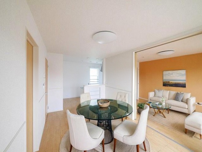 居室・リビング　CGで家具等を配置したもので家具等は含まれません