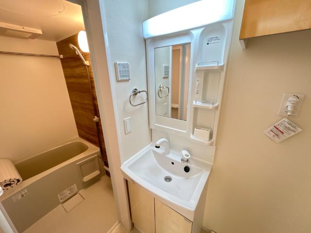 洗面設備　洗髪洗面化粧台