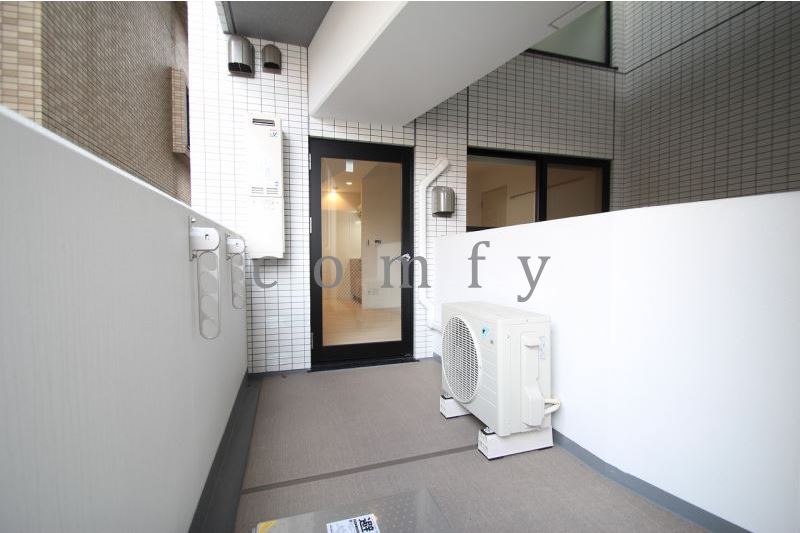 バルコニー　広めのバルコニー