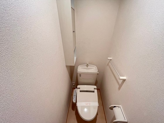 トイレ　※別号室の写真です