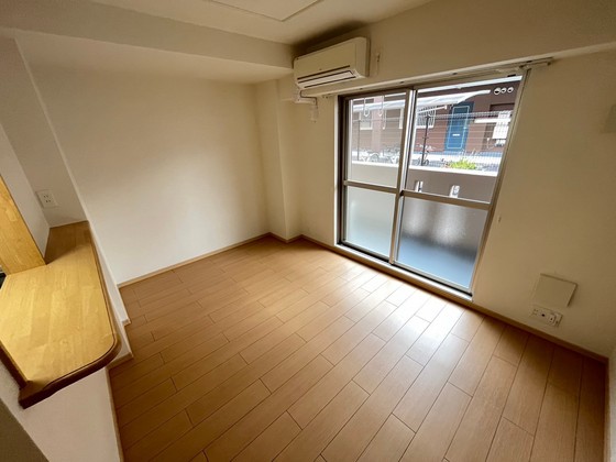 居室・リビング　※別号室の写真です