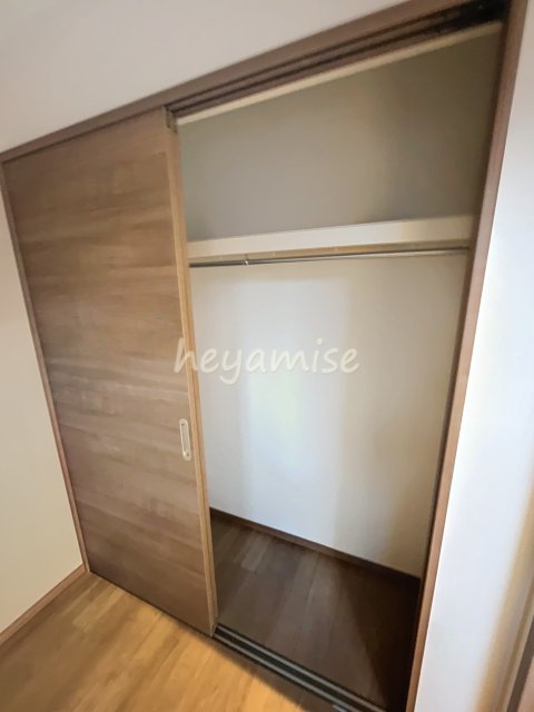 収納　※写真は同系モデル