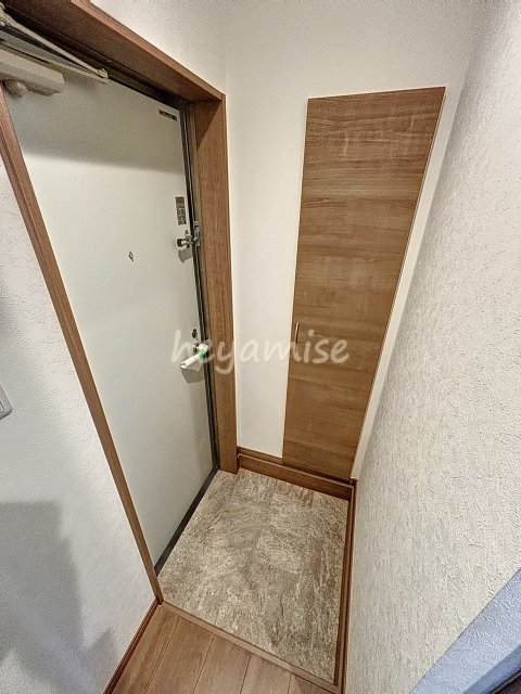 玄関　※写真は同系モデル