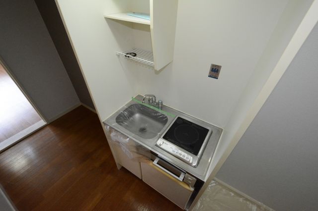 キッチン　IHコンロ付きのコンパクトなキッチンです！