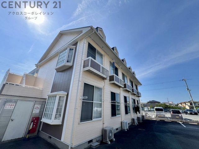 建物外観　敷地内に自転車置き場あります！