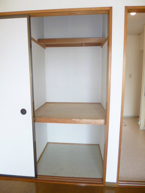 収納　※写真は他のお部屋です。
