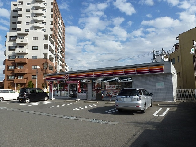 コンビニ　サークルK 長野上高田店（コンビニ）まで525m