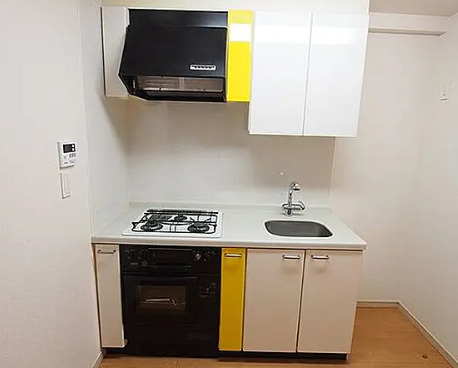 キッチン　別部屋の写真を使用しております。